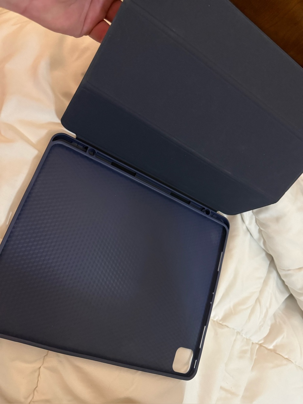2020 4th GEN Apple iPad 12.9 PRO 256G wireless plus cellular and Apple Magic Key - Picture 15 of 16